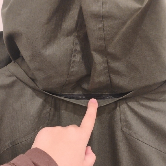 NOT FOR SALE-POSHMARK WON'T LET ME DELETE - Picture 14 of 15